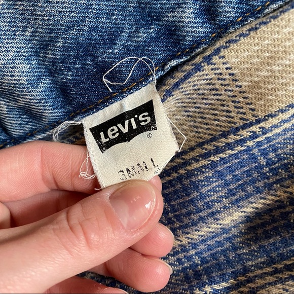 Vintage Levi's Flannel Lined Denim Jean Jacket Size Small - Picture 4 of 6